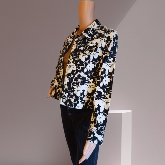 Petite by Michael Phillips Oversized Floral Print Crop Jacket Black/White - Picture 10 of 16